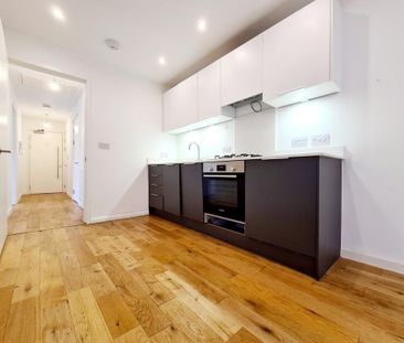 2 bedroom flat to rent - Photo 4