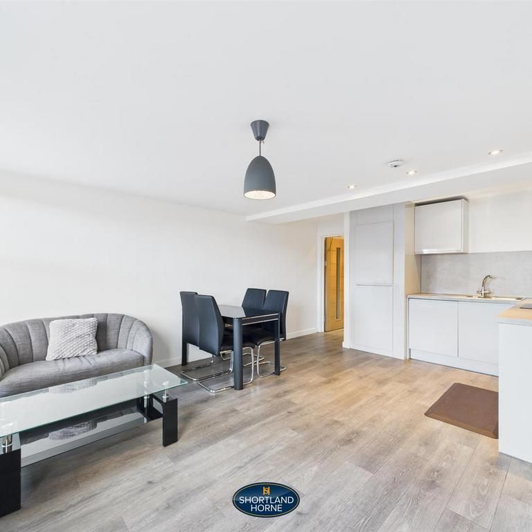 1 bedroom apartment to rent - Photo 1