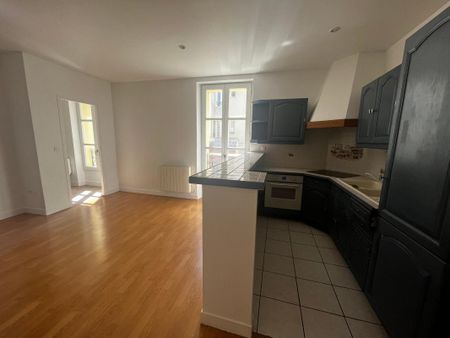 Location Appartement 2 pièces 47m² LAGNY SUR MARNE 77400 - Photo 4