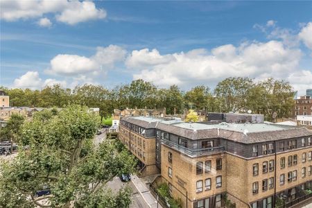 Bright 2 bedroom, 2 bathroom apartment located in a small development in the heart of Westminster. - Photo 2