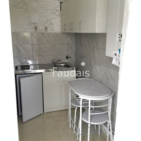 Location Appartement 1 pièce 24m² ST LO 50000 - Photo 4