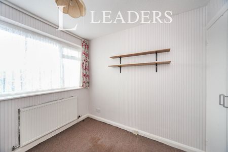 3 bedroom house to rent Greenfield Close, Dunstable, Bedfordshire, LU6 - Photo 2