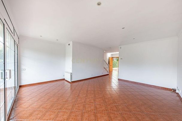 Sant Cugat del Vallès, Catalonia - Photo 1