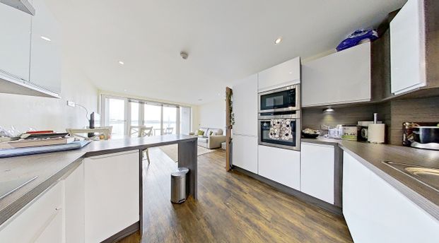 Waterfront Apartments, Dundee - Photo 1