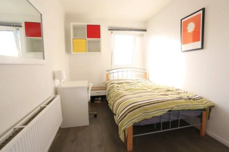 Langdon House – Room 1 - Photo 2