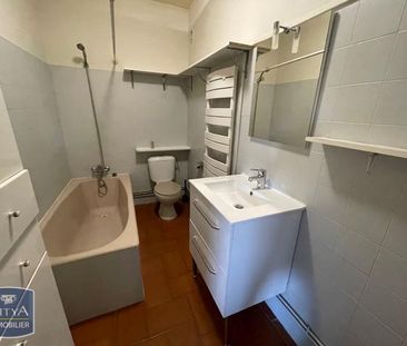 Location Appartement 2 pièces 38m² CARPENTRAS 84200 - Photo 3