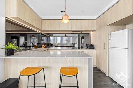 3 Bedroom Modern Luxury at Gasworks - Photo 3