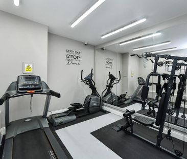 Studio to rent - Photo 5