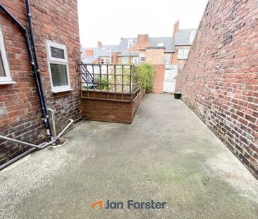 2 Bedroom Flat - Photo 6