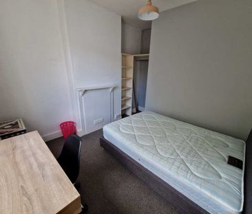 4 Bed Student Accommodation - Photo 6
