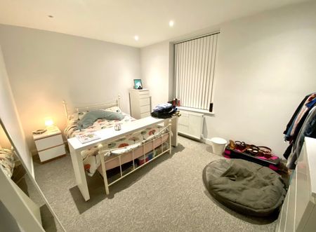 2 Bed Flat, Princes Park, L8 - Photo 4