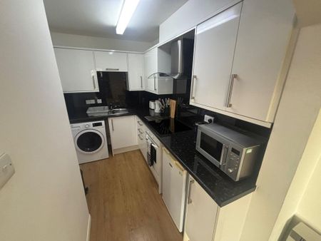 1 bedroom flat to rent - Photo 4
