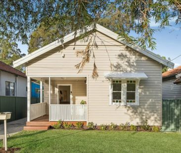 SPACIOUS 2 BEDROOM IN CONVIENENT LOCATION - Photo 4