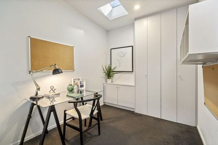 Furnished Funky 1+1 Apartment with car park - Photo 2