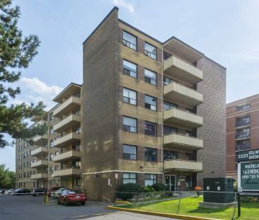 2223-2225 Eglinton Ave. E — 1 Bedroom - Photo 4
