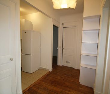 Location Appartement 3 pièces 51m² - Photo 3