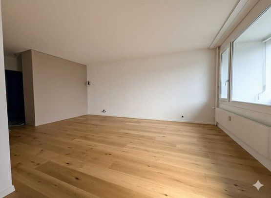 ERSTBEZUG NACH TOTALSANIERUNG - STADTNAH. STILVOLL. SORGENFREI. - Photo 1