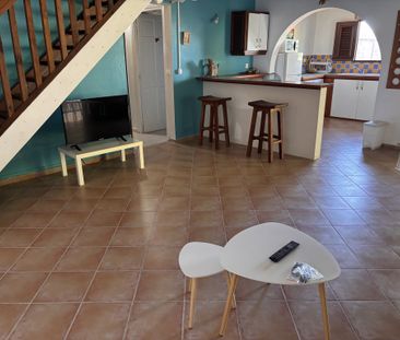 Location Maison 3 pièces 62m² STE ROSE 97115 - Photo 1