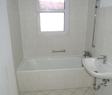 Hansastraße: kompakte 2-Zi-Wohnung mit Balkon zum Hof - Foto 3