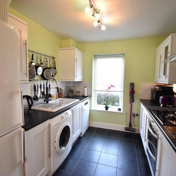 3 bedroom end of terrace house to rent - Photo 1