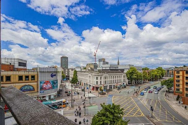 Queen Street, City Centre, CF10 - Photo 1