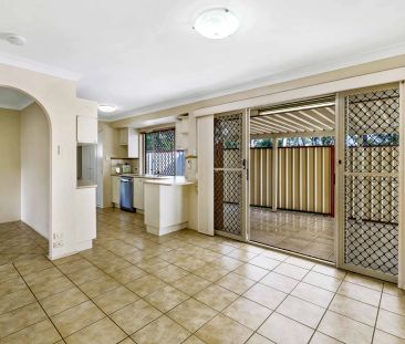 Fantastic location - Walk to John Paul College - Photo 5