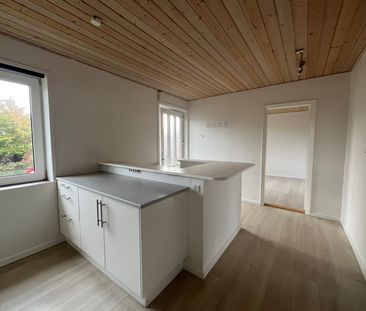 Skønt ende-rækkehus med et disponibelt areal på 142 m². - Photo 4