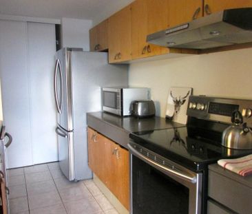 Vue exceptionnelle sur le fleuve – Condos Le Beauvoir à Lévis - cha... - Photo 1