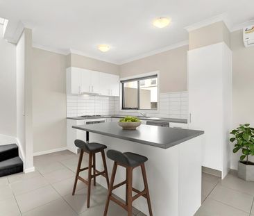 Welcome Home - Photo 6