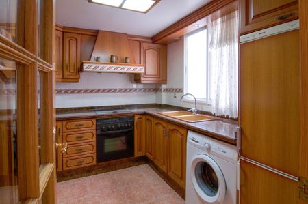 Live in this great appartment in Cabanyal - Photo 5