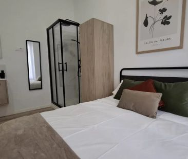Room in a shared 12-bedroom apartment for rent in Universidad, professionals only, no couples - Foto 1