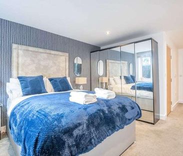 Grade Close, Elstree, WD6 - Photo 1