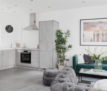 2 bedroom semi-detached house to rent - Photo 3