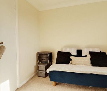 4 bedroom detached house to rent - Photo 3