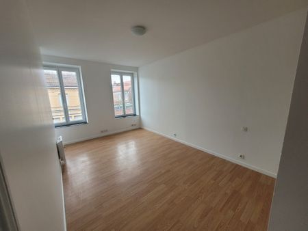 Location Maison 5 pièces 95m² CARVIN 62220 - Photo 5