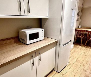 4 bedroom house share to rent - Photo 2