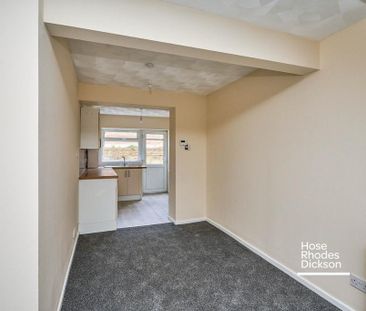2 bedroom terraced house to rent - Photo 3