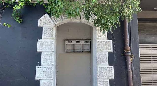 Character 2BR Flat w/ Courtyard in Mt. Cook - Photo 1