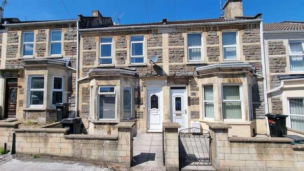 Coronation Avenue, Bath, BA2 - Photo 1