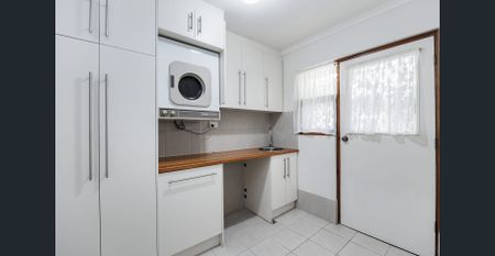 4 Bedroom Family Home - Photo 4