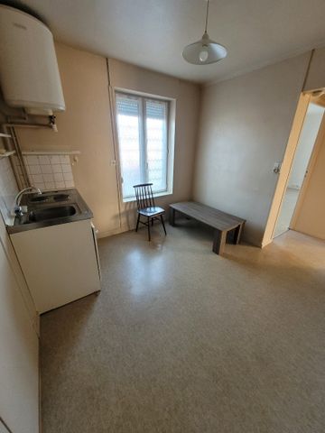 Location Appartement 2 pièces 38m² MAUBEUGE 59600 - Photo 3