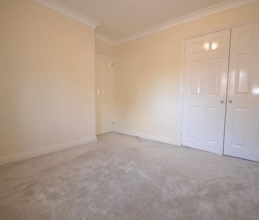 3 bedroom House To Let - Photo 5