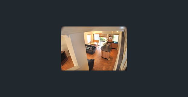 Magnificent Large Townhouse Close To Marina - Photo 1