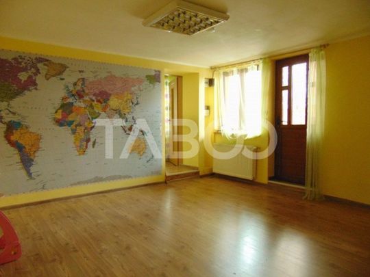 Casa cu 11 camere si teren de 570 mp in zona Terezian de inc - Fotografie 1