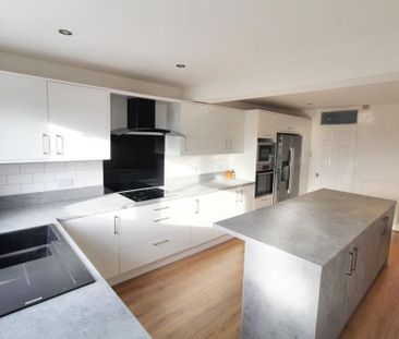 3 bedroom terraced house to rent - Photo 2