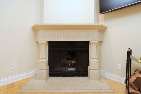 For Lease - 1021 Cedarglen Gate Unit# 16, Mississauga, Ontario - Photo 3