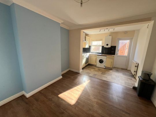 3 Bed End Terrace, Chesterman Street, RG1 - Photo 1