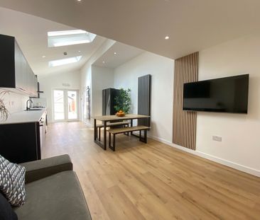 5 Bed Terraced House, Monks Road, CV1 - Photo 2