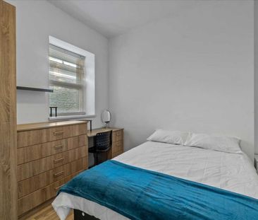 Clifton Place, Plymouth - Photo 3