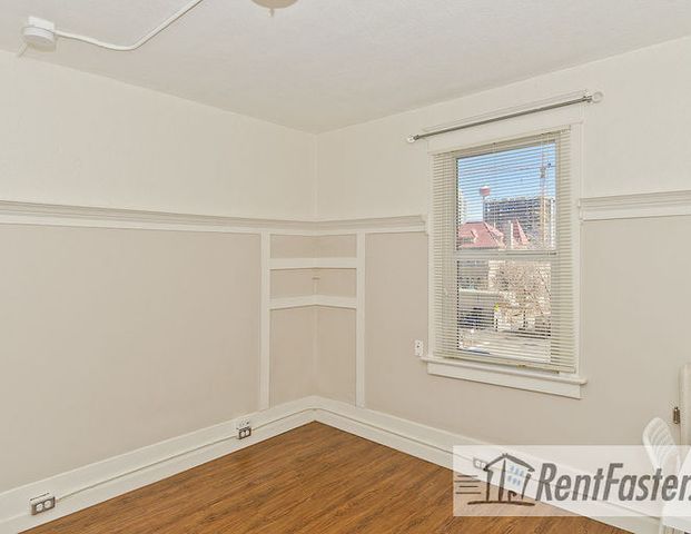 Cozy Studios & 1-Bedroom Units - All utilities + WIFI included | 728 14 ave SW, Calgary - Photo 1